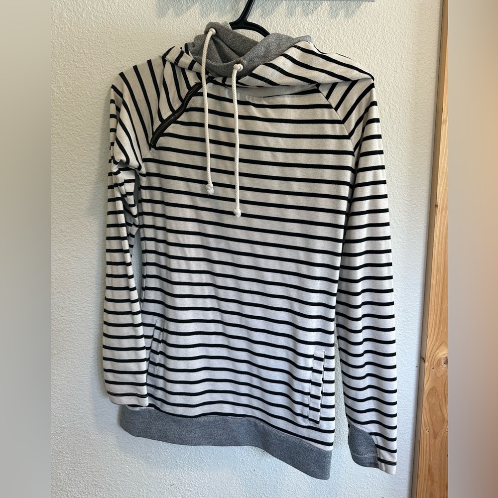Ampersand Double hood pullover. Size Small. In excellent used condition.